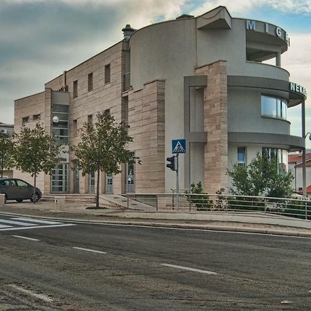 Apartments Mario Migros Makarska Exterior foto