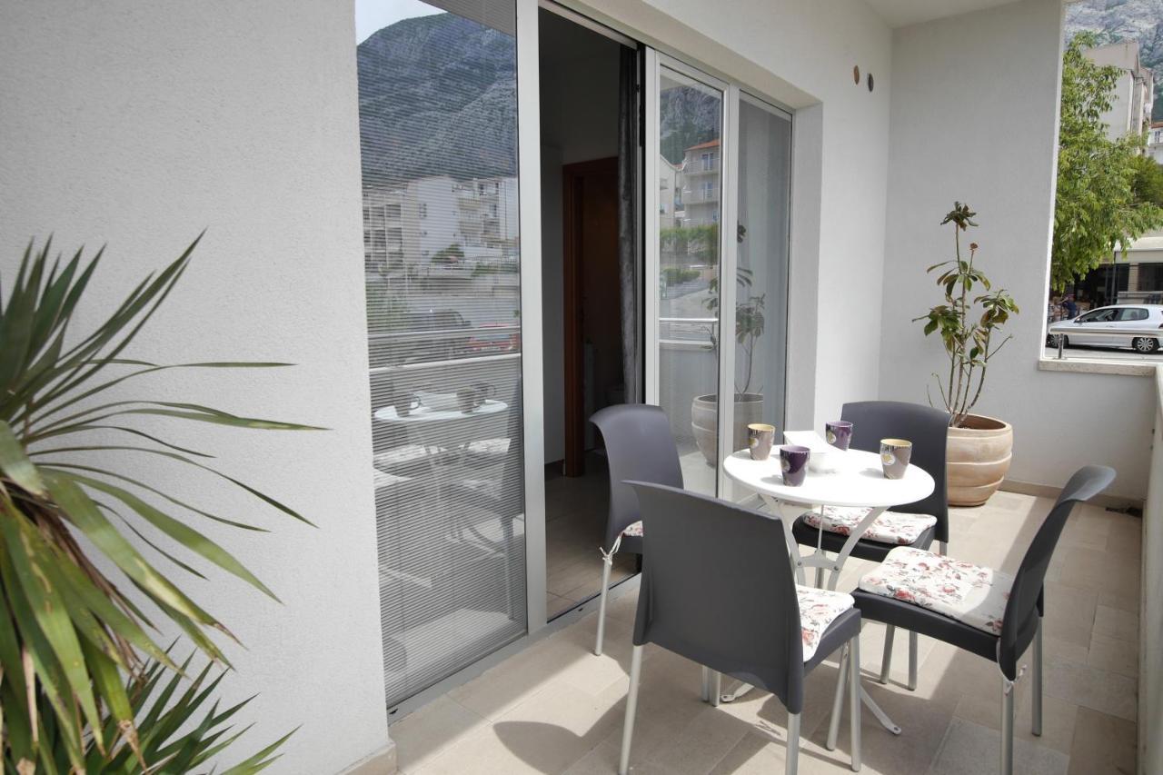 Apartments Mario Migros Makarska Exterior foto