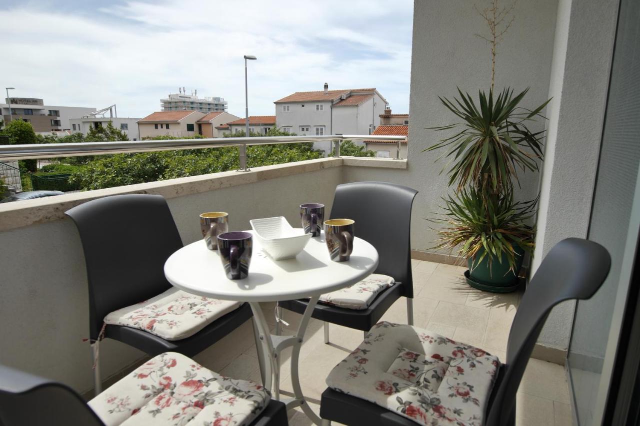 Apartments Mario Migros Makarska Exterior foto